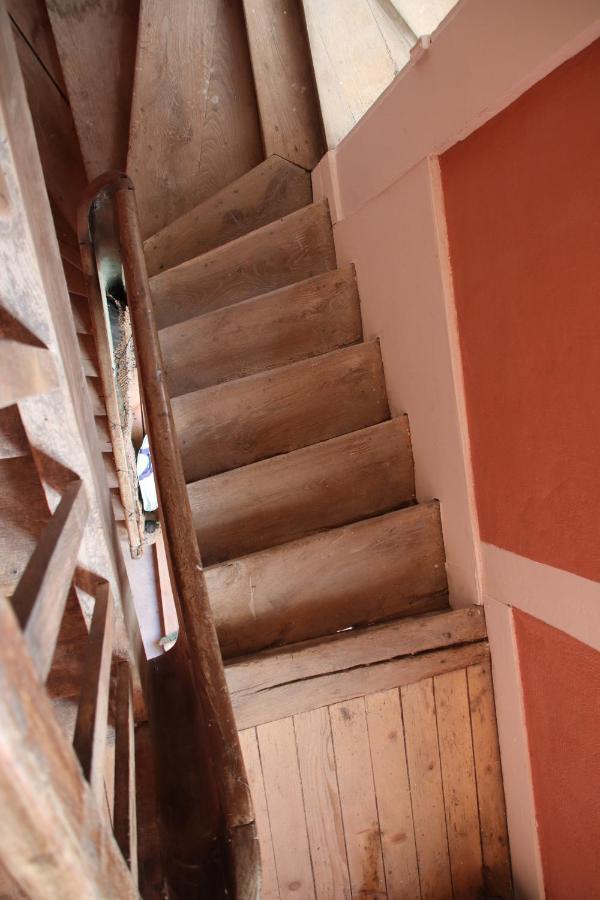 Nenuphar Apartment Autun Bagian luar foto